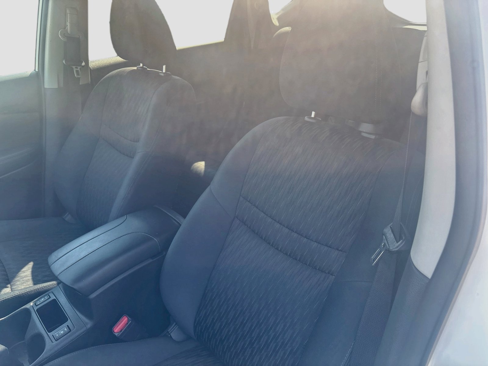 Used 2017 Nissan Rogue SV w/ SV Premium Package FWD image 22