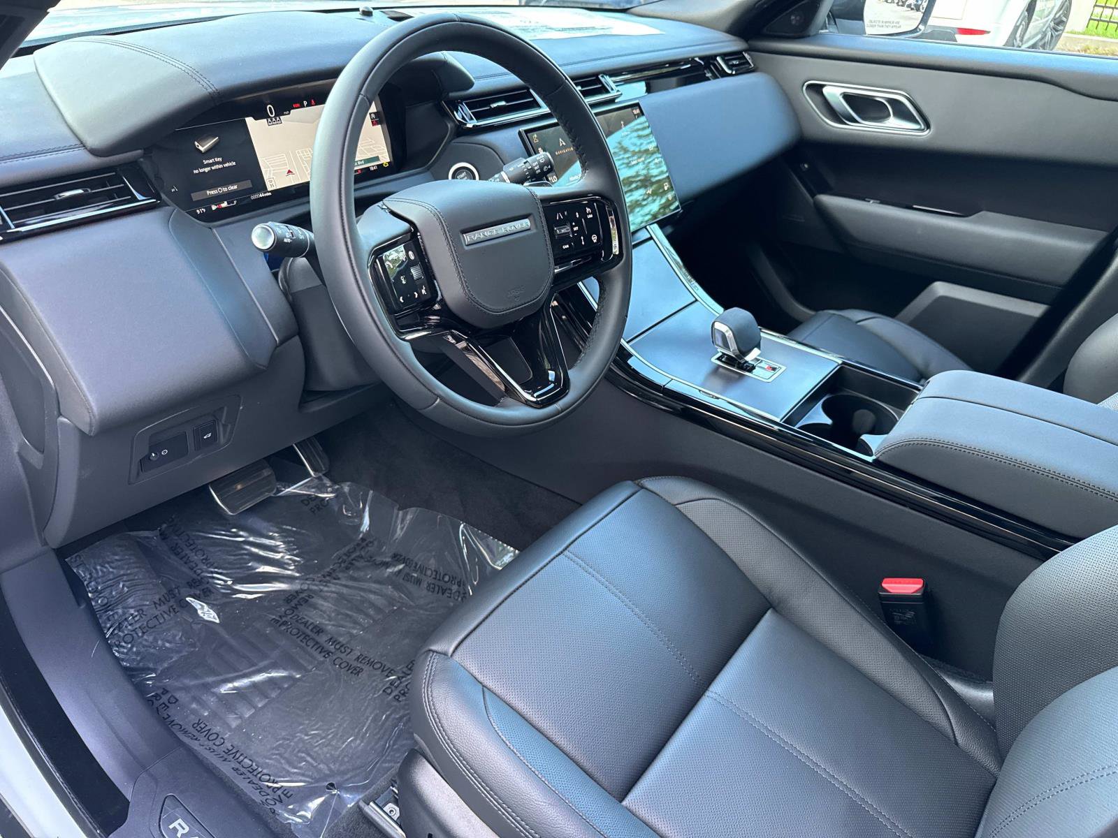 New 2026 Land Rover Range Rover Velar Dynamic SE image 23