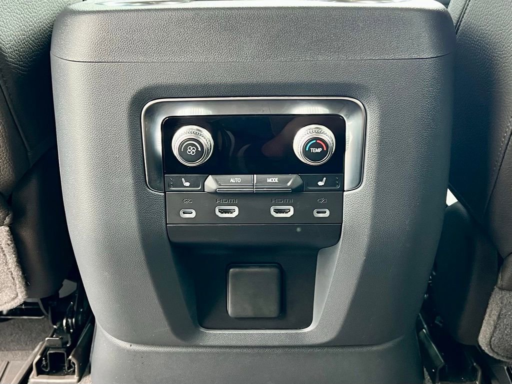 Used 2024 GMC Yukon XL Denali w/ Advanced Technology Package image 43