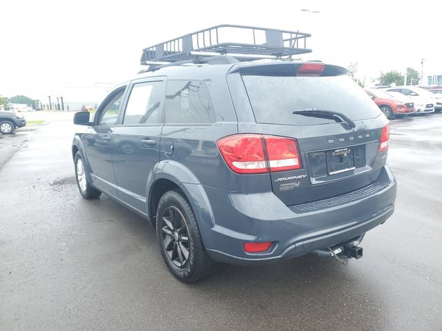 Used 2018 Dodge Journey SXT w/ Connectivity Group FWD image 3