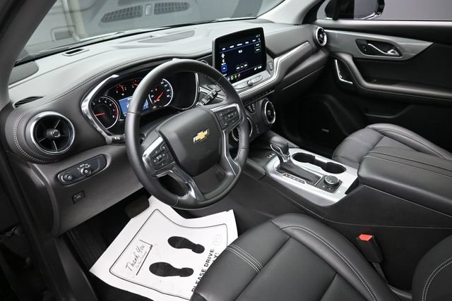 Used 2025 Chevrolet Blazer LT w/ Sound & Technology Package AWD/4WD image 19