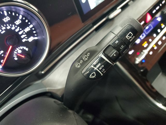 Certified 2022 Kia Carnival SX w/ Paint Protection Package image 28