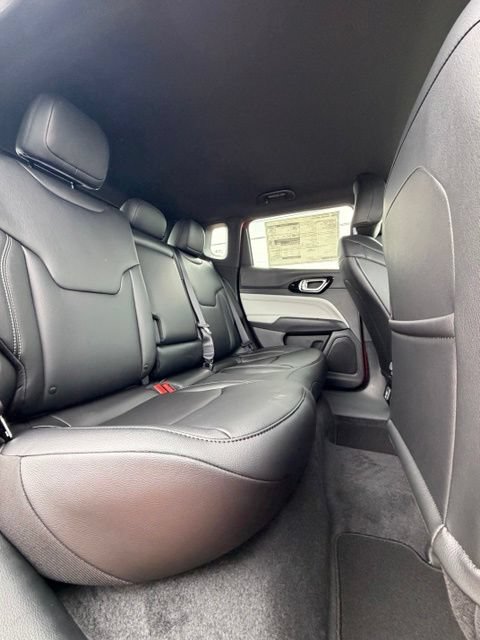 New 2026 Jeep Compass Limited AWD/4WD image 15