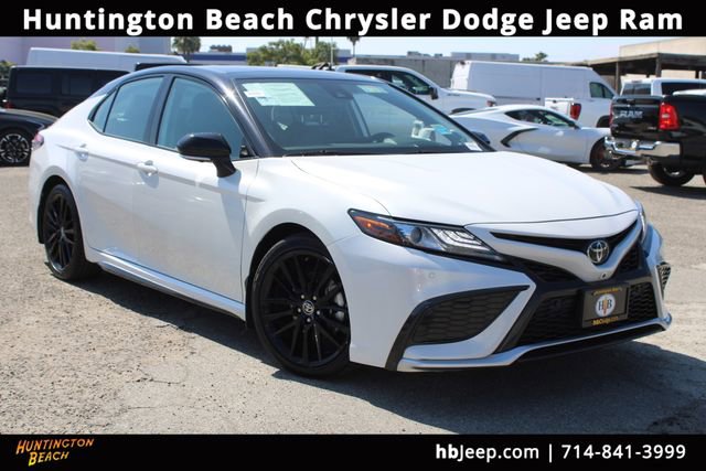 Used 2024 Toyota Camry XSE w/ Navigation Package image 1