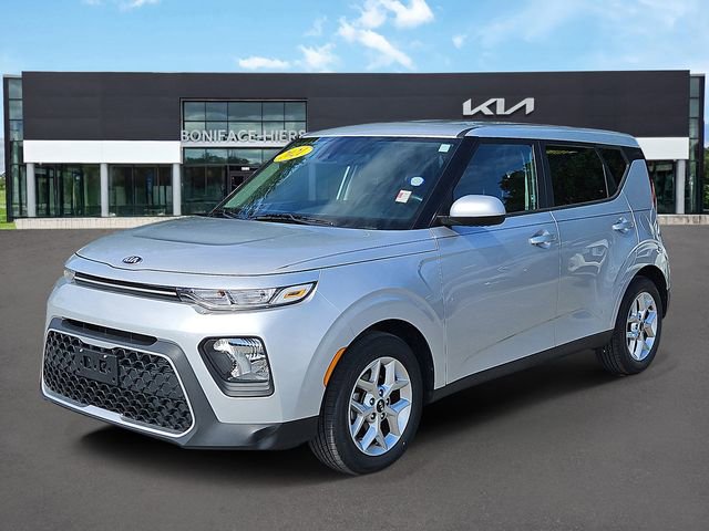 Certified 2021 Kia Soul S image 2