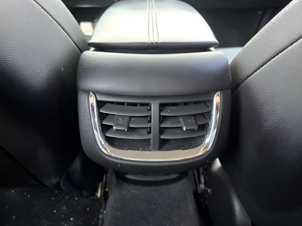 Used 2017 Chevrolet Malibu LT w/ Leather Package image 29