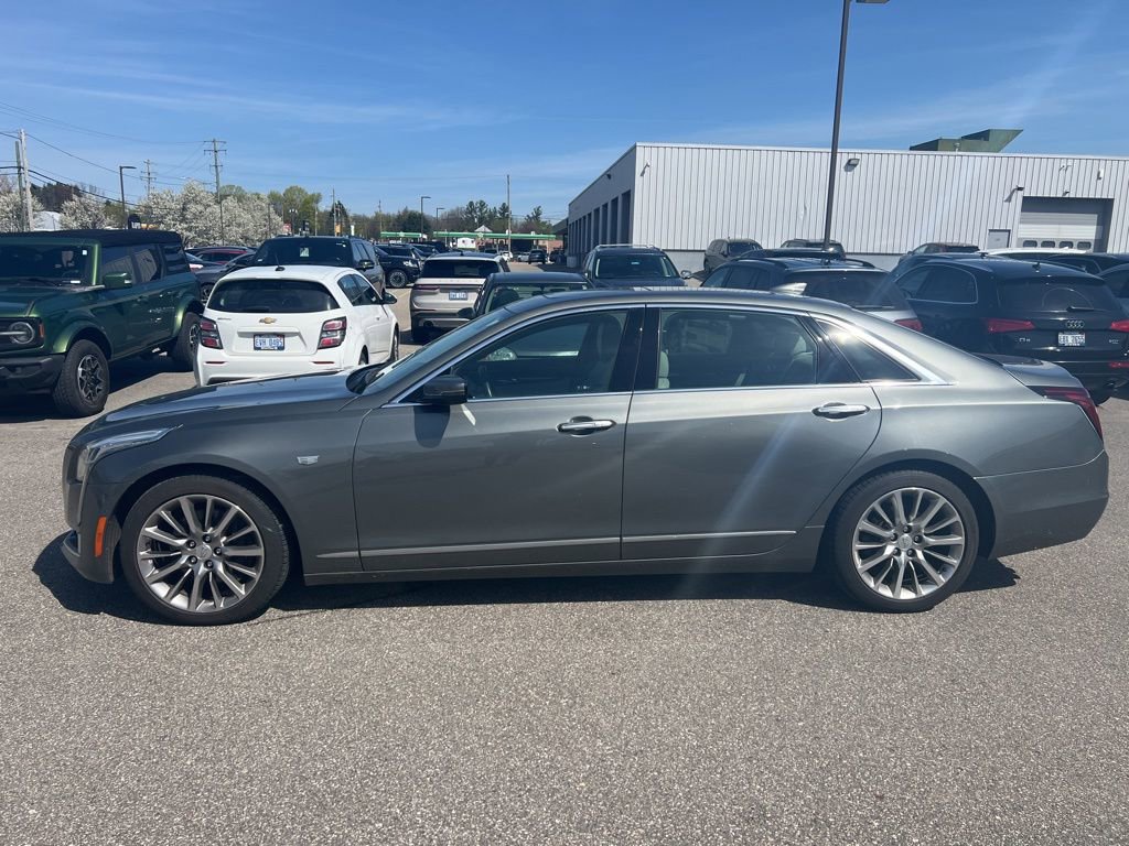 Used 2017 Cadillac CT6 Luxury AWD/4WD image 2
