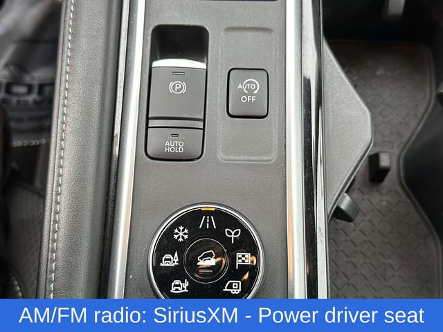 Used 2022 Nissan Pathfinder SV w/ SV Black Package image 9