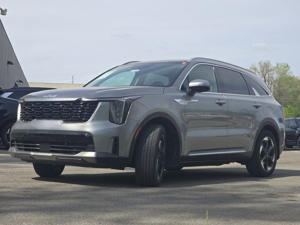 Used 2025 Kia Sorento EX w/ EX Panoramic Sunroof Package image 14