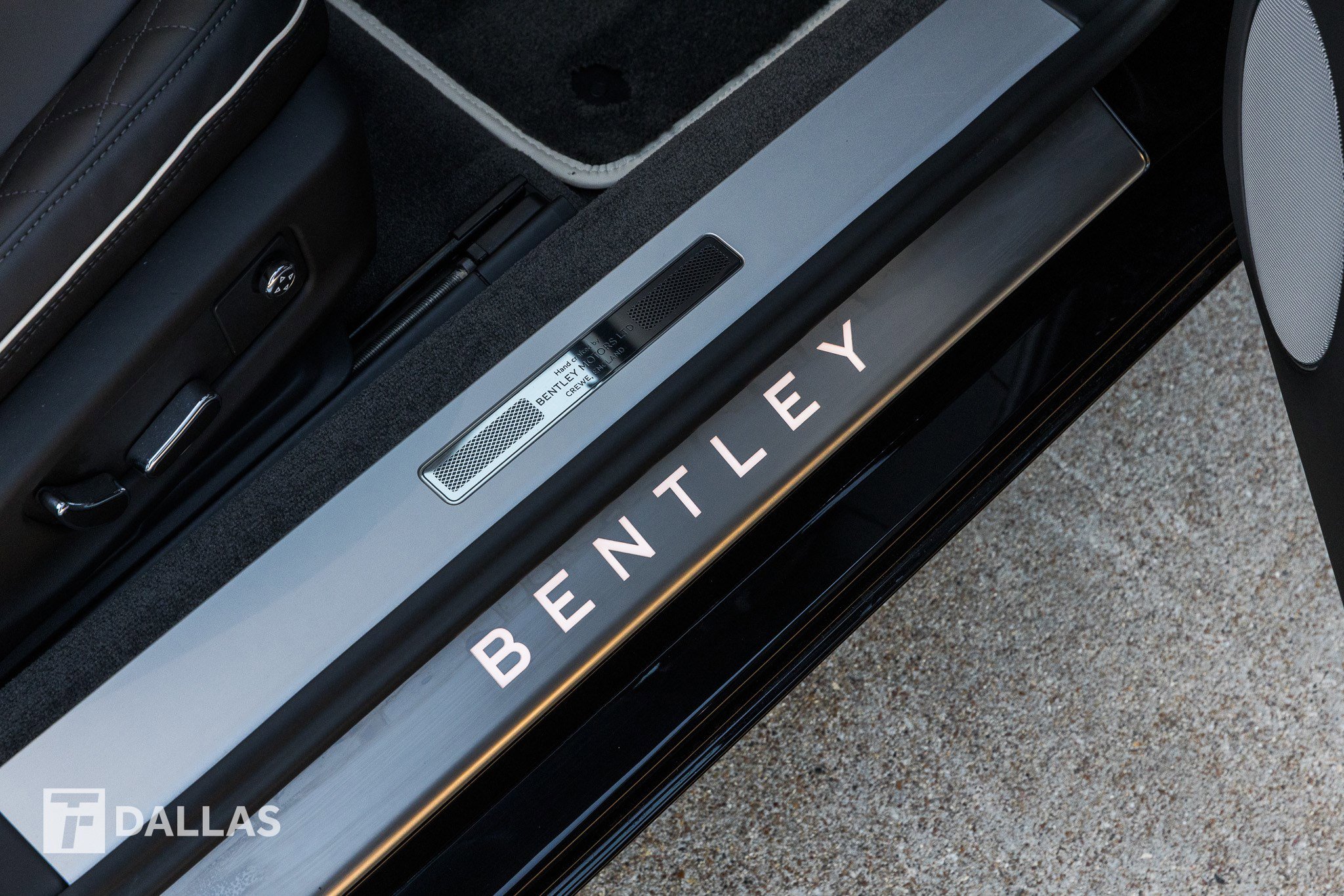 Used 2022 Bentley Continental GT image 34