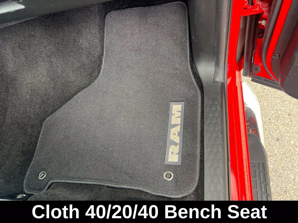 Used 2015 RAM 1500 Express RWD image 17