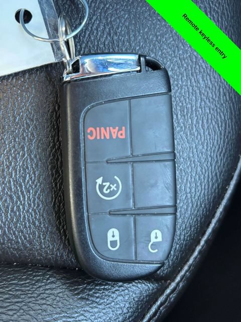 Used 2023 Jeep Compass Latitude AWD/4WD image 22