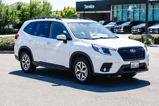 Used 2023 Subaru Forester Premium AWD/4WD image 6