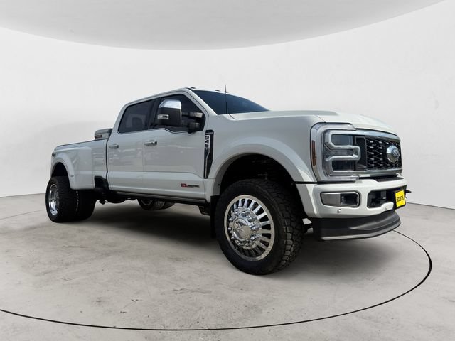 Certified 2025 Ford F450 Platinum w/ Platinum Plus Package AWD/4WD image 2