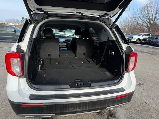 Used 2022 Ford Explorer XLT w/ Equipment Group 202A image 11