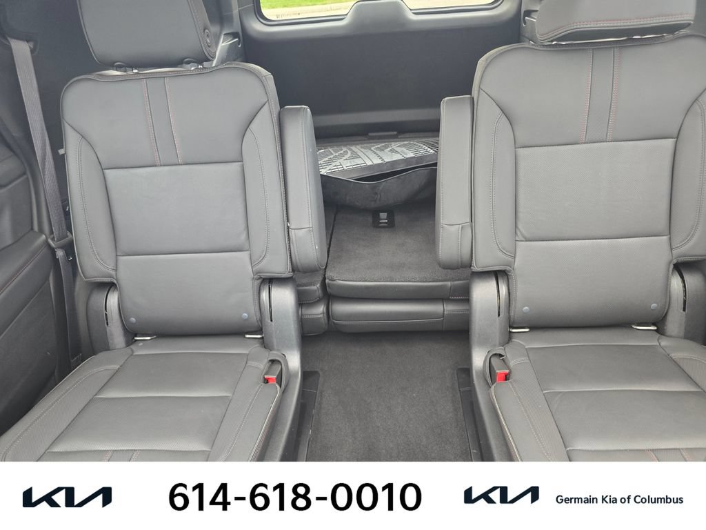 Used 2021 Chevrolet Tahoe RST w/ Luxury Package AWD/4WD image 19