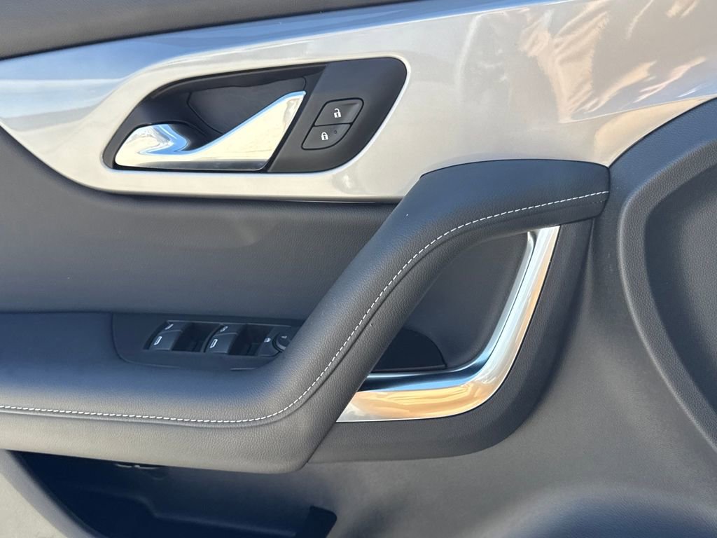 Used 2024 Chevrolet Blazer LT image 22