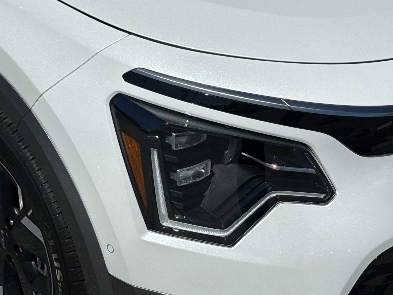 New 2026 Kia Niro Wave FWD image 32