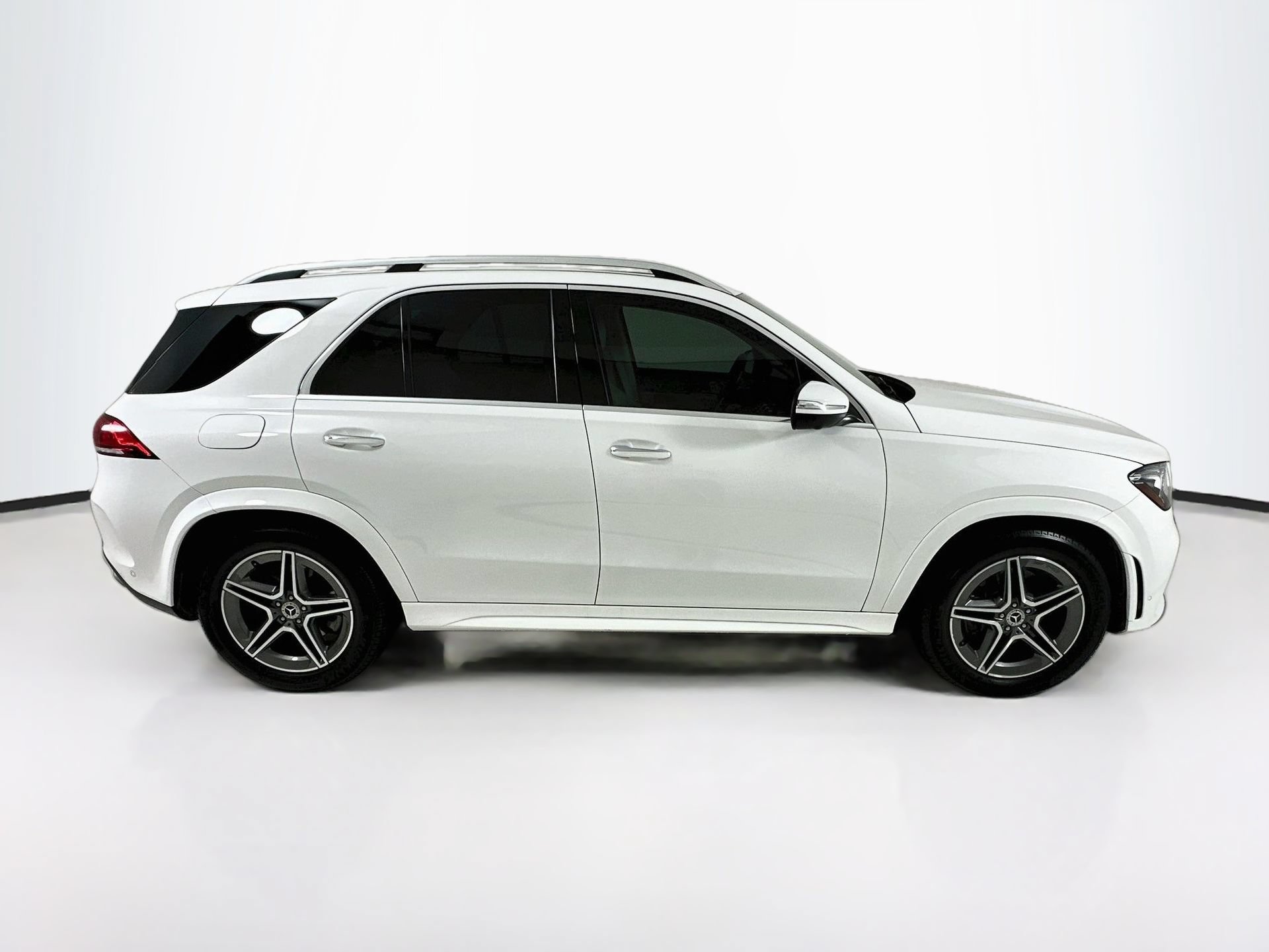 Used 2023 Mercedes-Benz GLE 580 4MATIC image 9