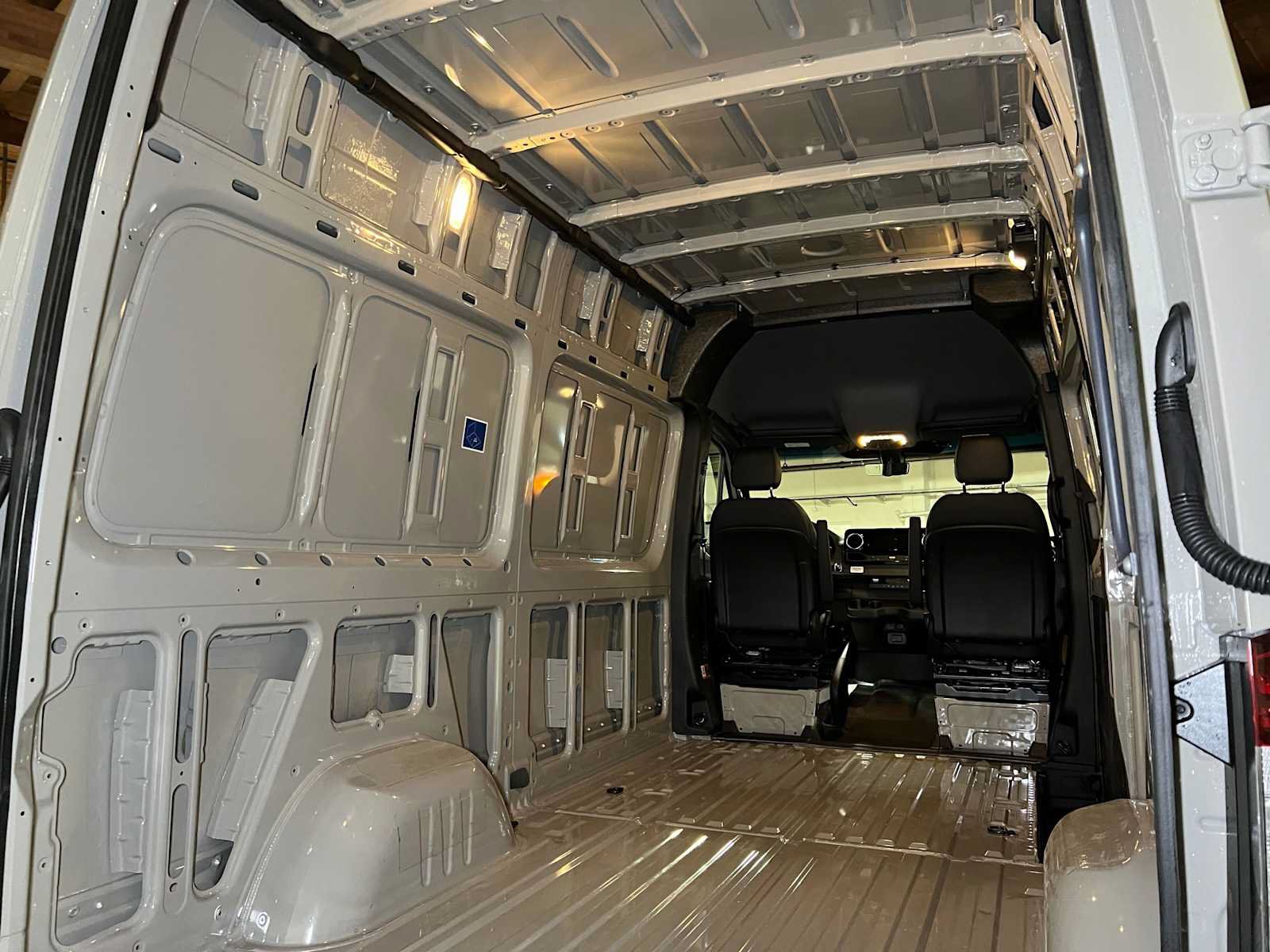 Used 2026 Mercedes-Benz Sprinter 2500 image 21