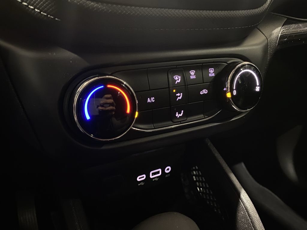 Used 2023 Chevrolet TrailBlazer LS FWD image 8