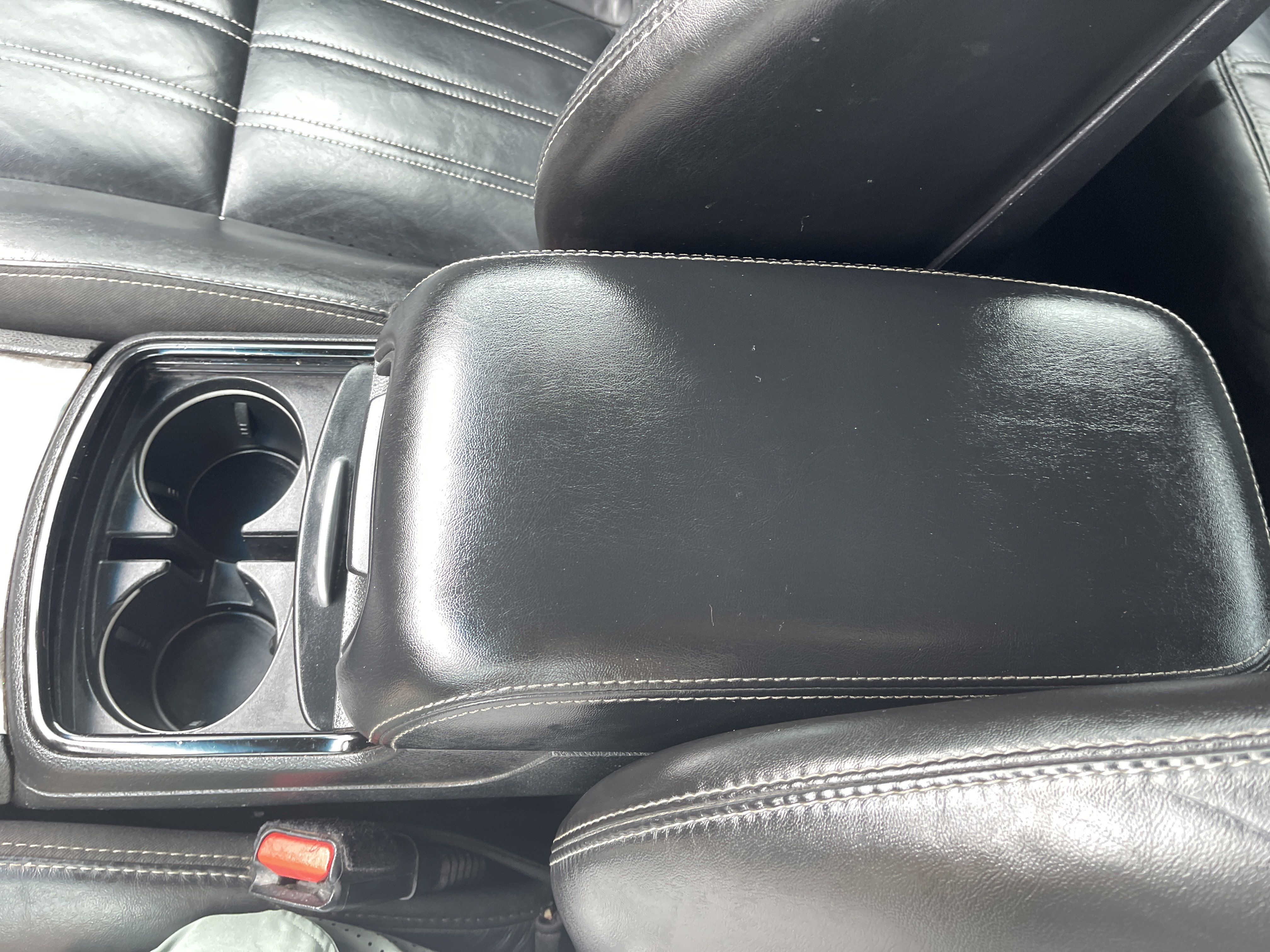 Used 2020 Chrysler 300 S RWD image 28