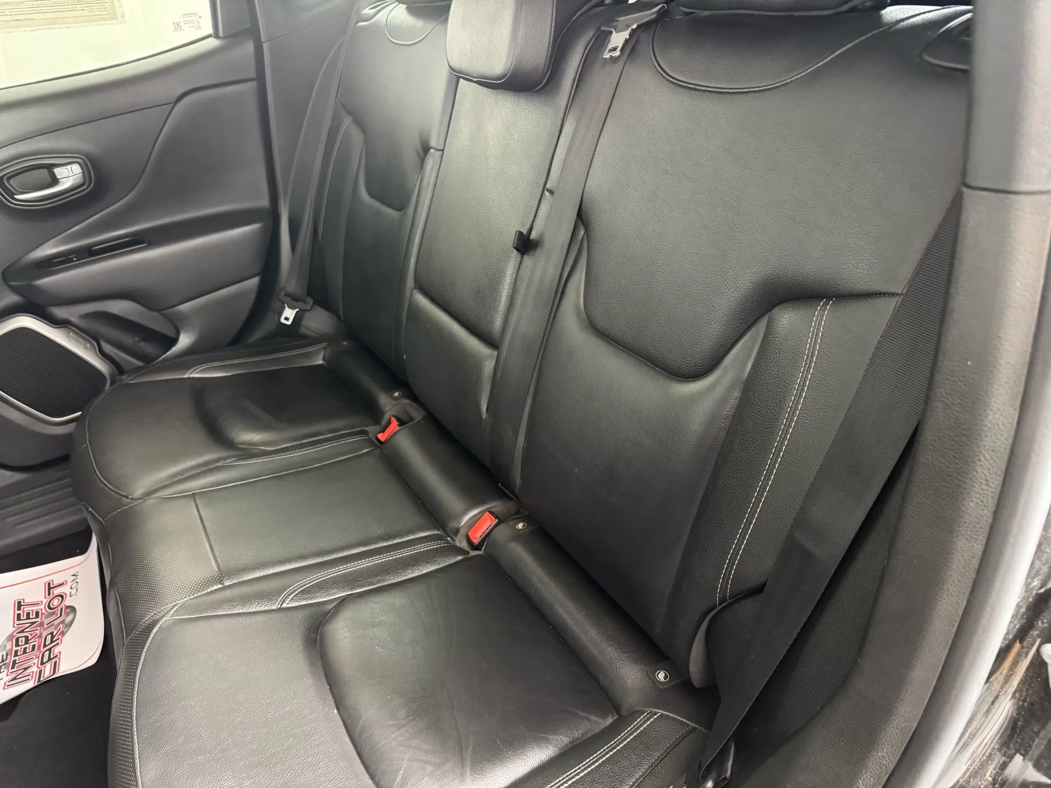 Used 2019 Jeep Renegade Limited w/ UConnect 8.4 Nav Group image 34