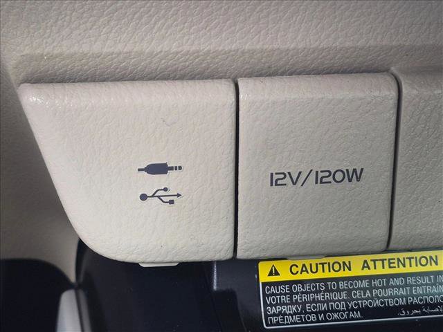 Used 2019 Toyota Camry XLE image 13