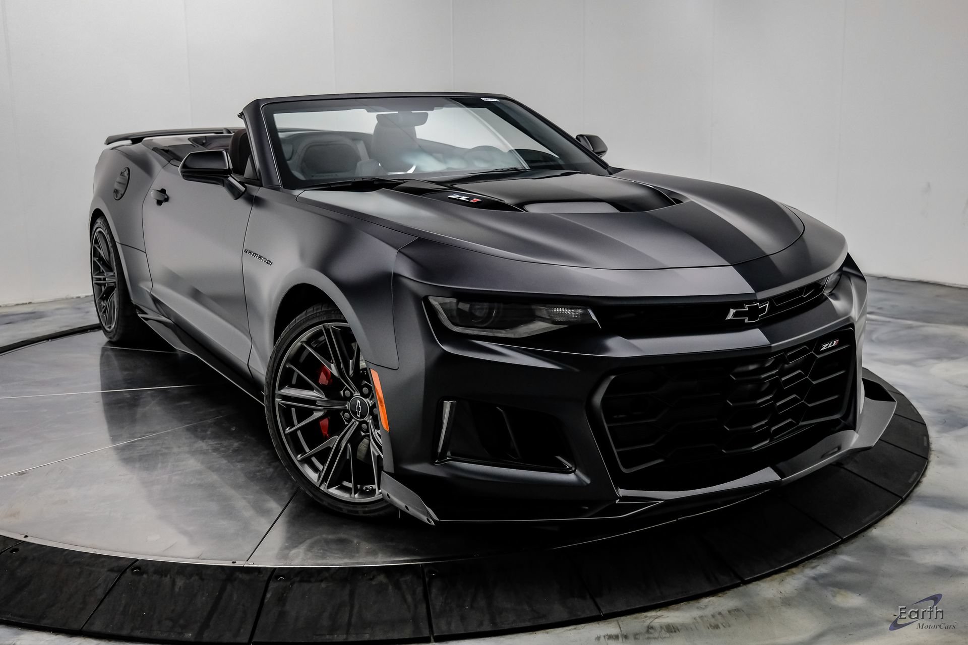 Used 2024 Chevrolet Camaro ZL1 RWD image 33