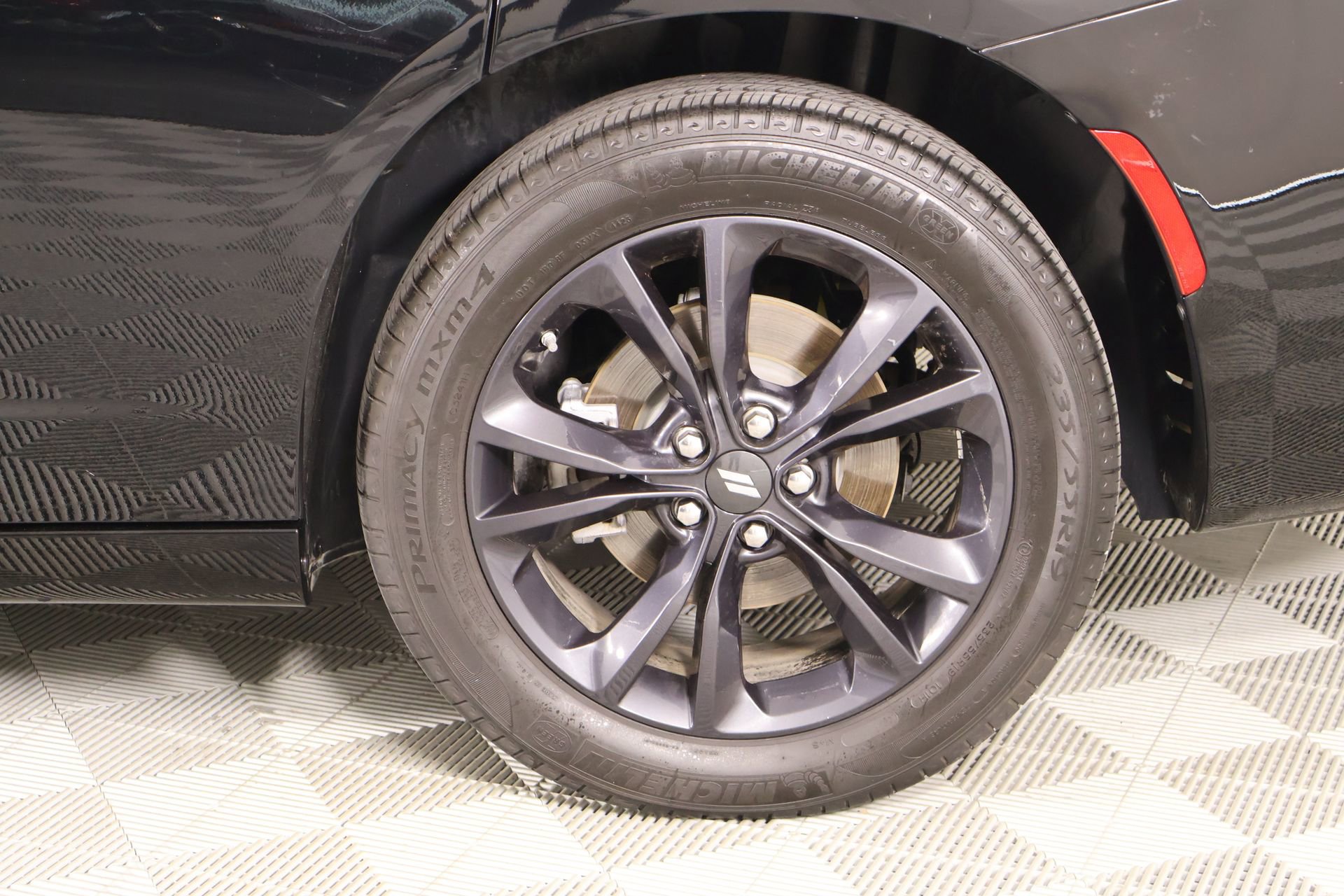 Used 2023 Dodge Charger SXT w/ Blacktop Package AWD/4WD image 18
