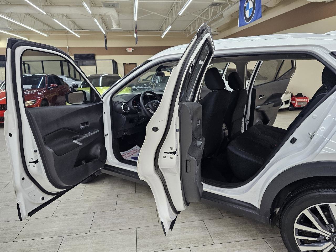 Used 2024 Nissan Kicks SV image 13