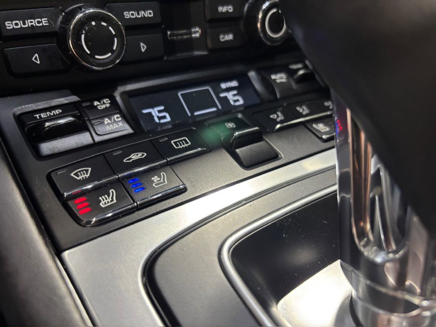 Used 2016 Porsche 911 Carrera S image 27