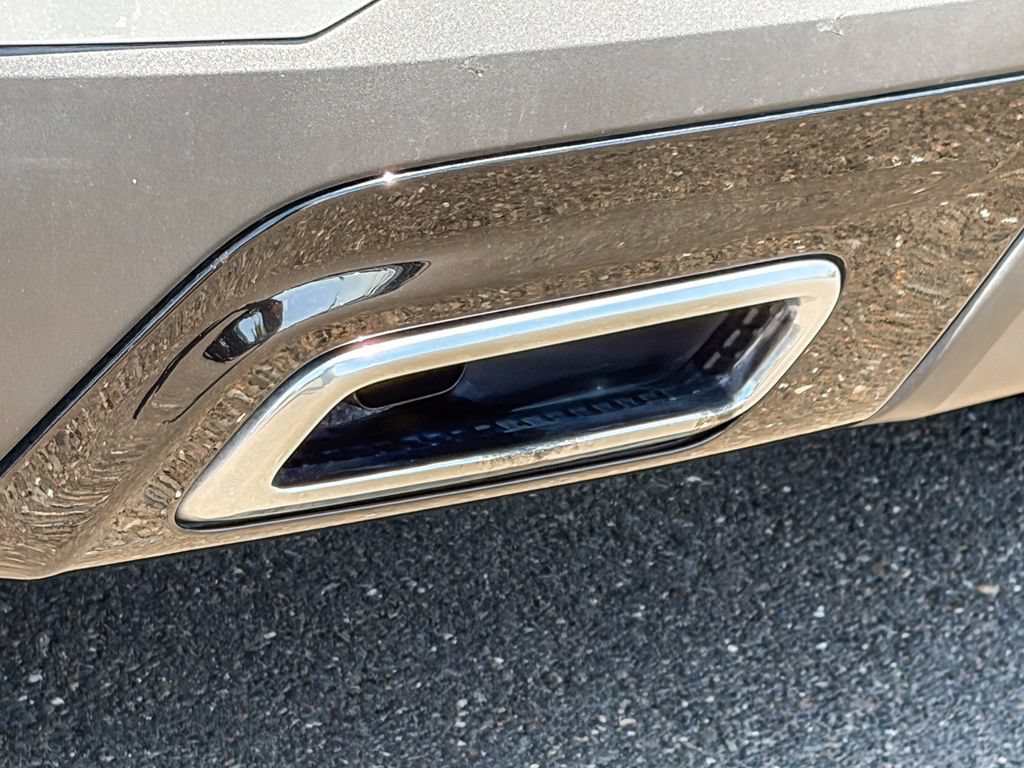 Certified 2024 Cadillac XT4 Premium Luxury FWD image 7
