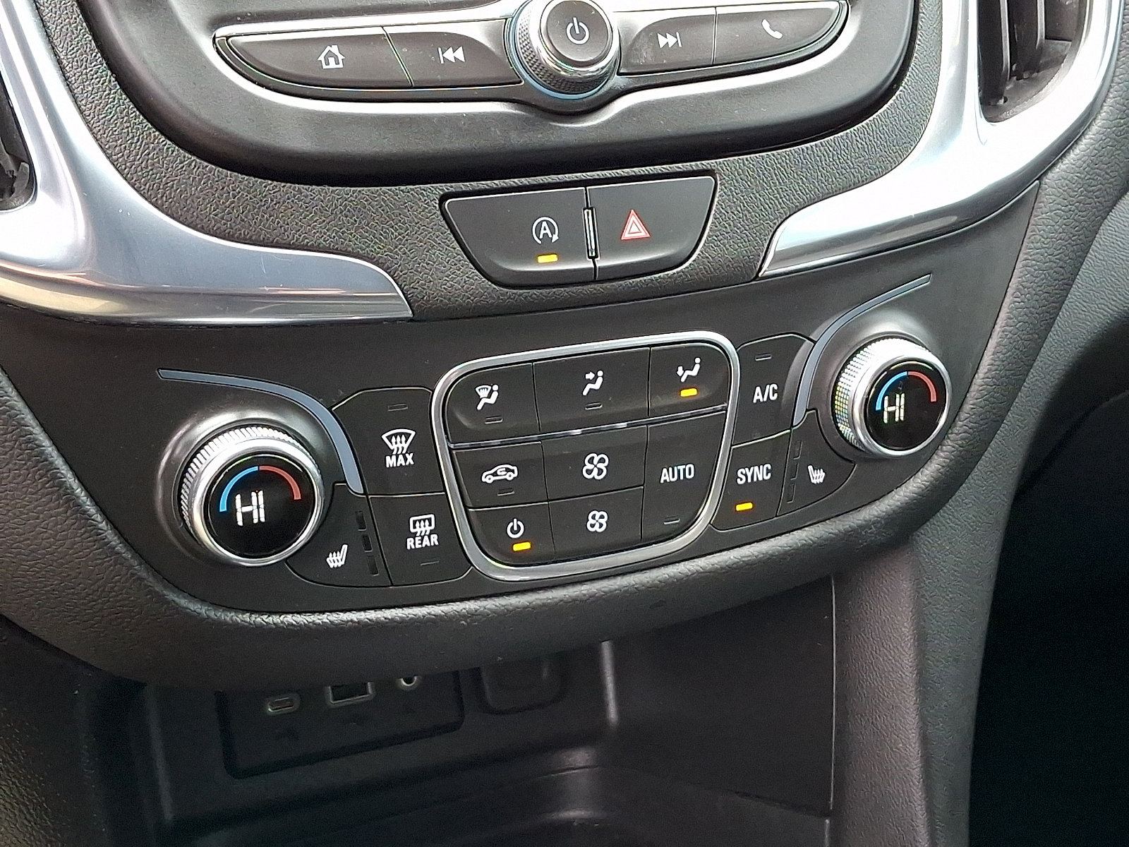 Certified 2023 Chevrolet Equinox LT AWD/4WD image 16