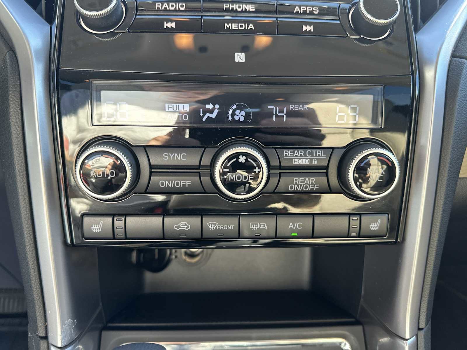 Used 2020 Subaru Ascent Premium w/ Convenience Package image 11