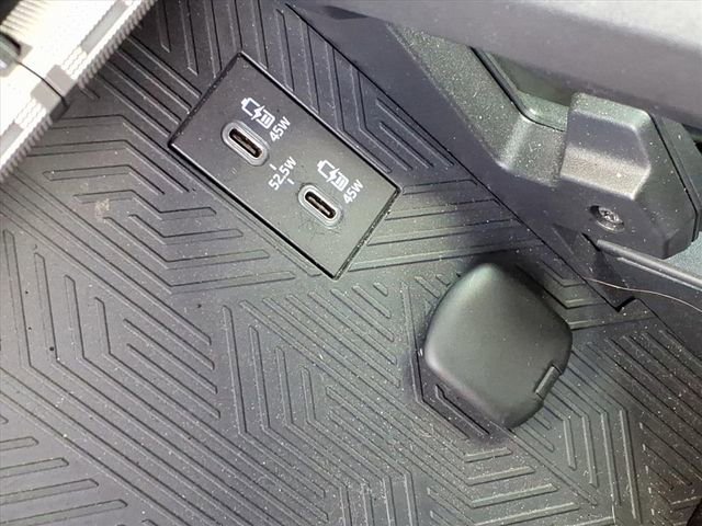 Used 2024 Toyota Tacoma SR5 image 5