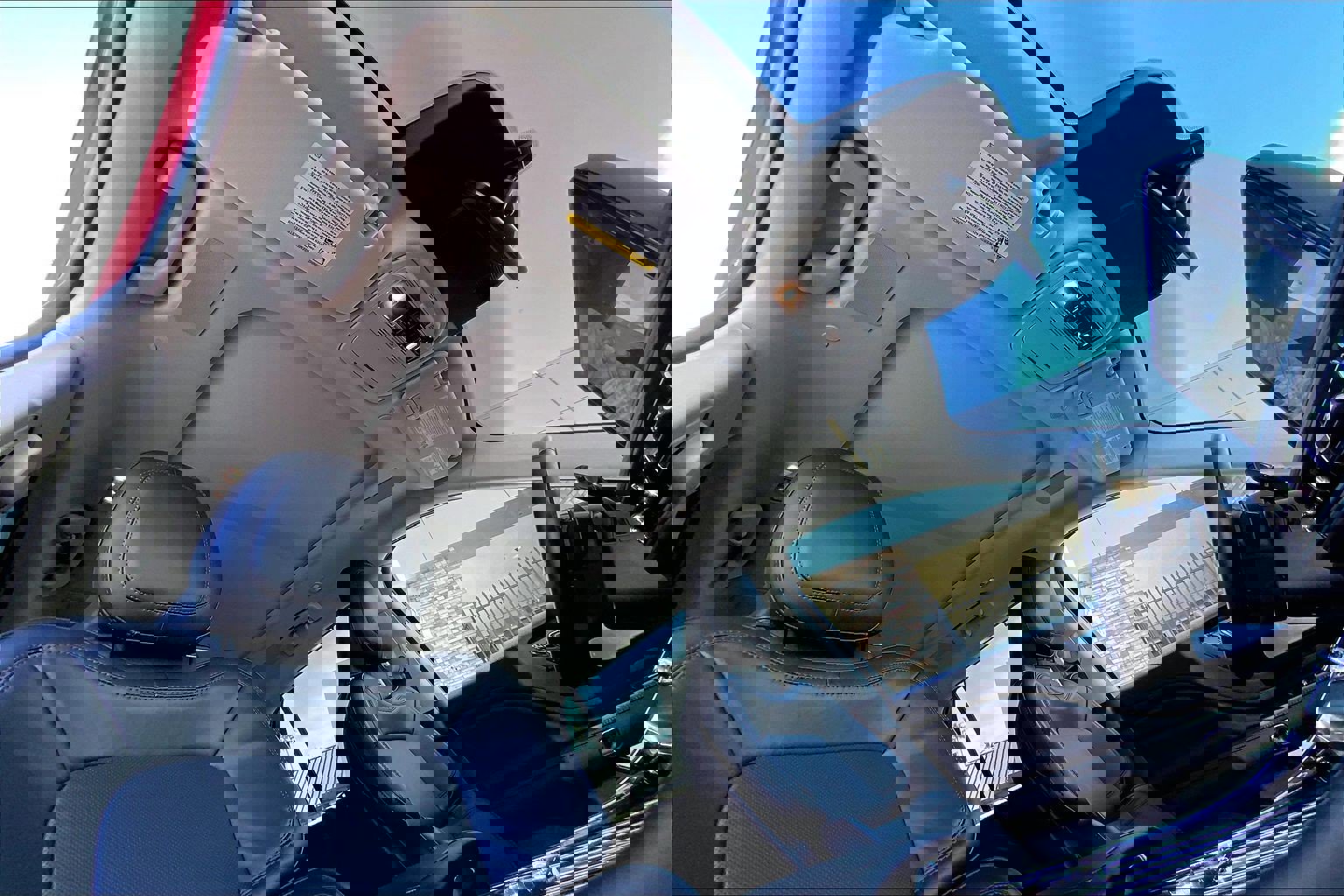 Used 2025 Lincoln Aviator Reserve w/ Equipment Group 201A image 12