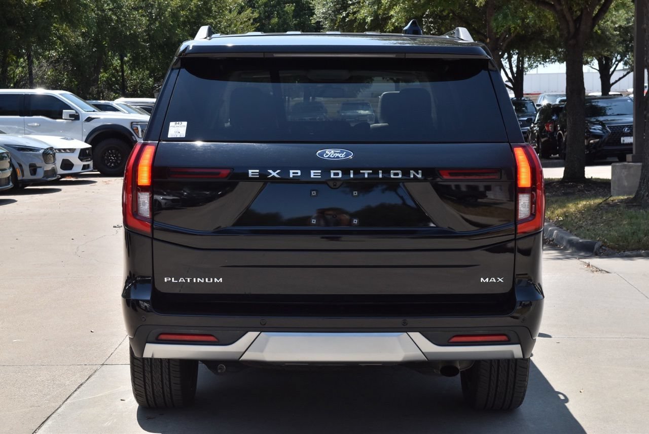 Certified 2025 Ford Expedition Max Platinum w/ Driver's Package AWD/4WD image 9