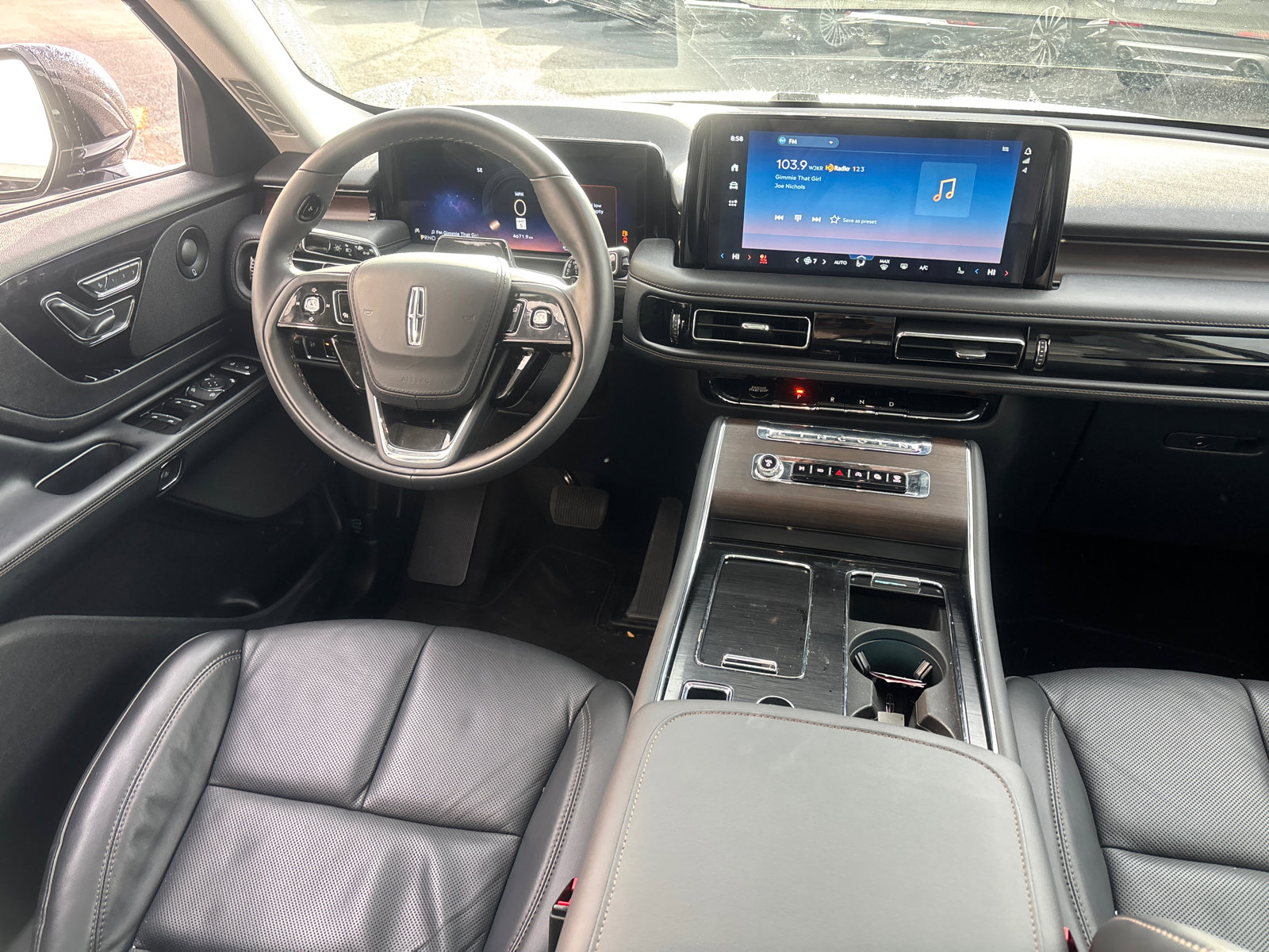 New 2025 Lincoln Aviator Reserve image 31