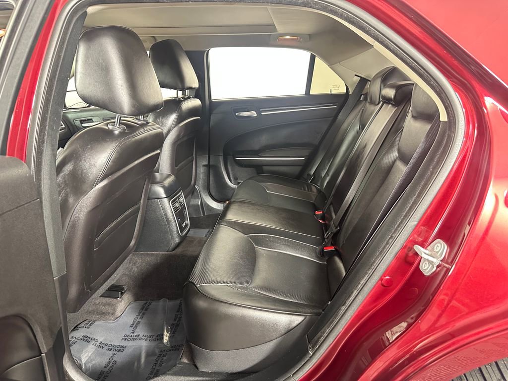 Used 2018 Chrysler 300 Limited w/ Safetytec Plus Group image 22