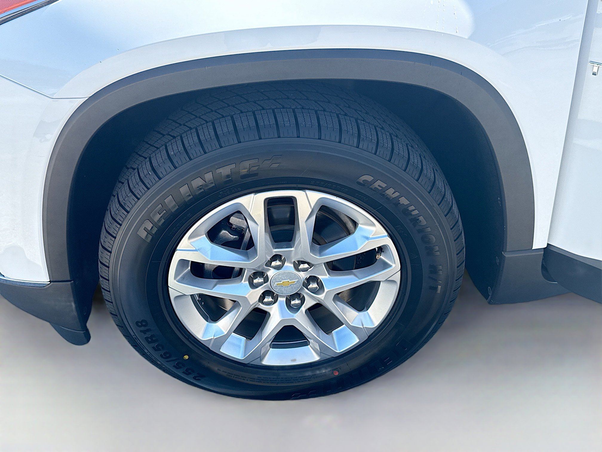 Used 2020 Chevrolet Traverse LT image 37