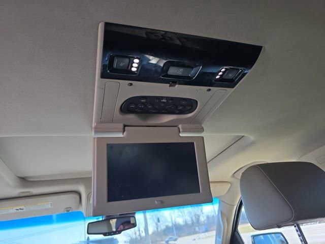 Used 2015 GMC Yukon SLT w/ Open Road Package image 38