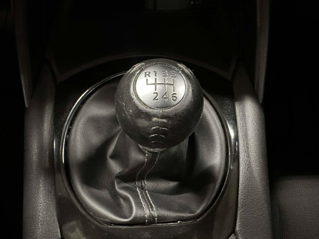 Used 2020 MAZDA MX-5 Miata RF Club RWD image 20