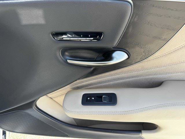 Used 2023 Lexus LS 500 w/ Accessory Package (Z2) RWD image 50