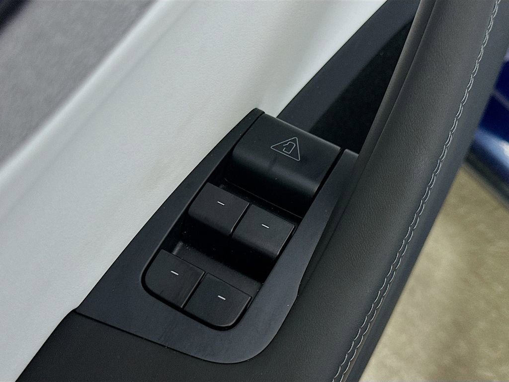 Used 2026 Tesla Model Y Long Range image 20