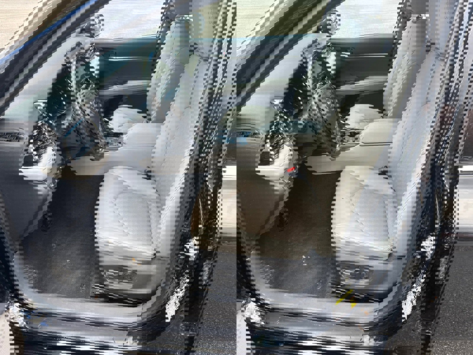 Used 2023 Toyota Camry XSE image 9