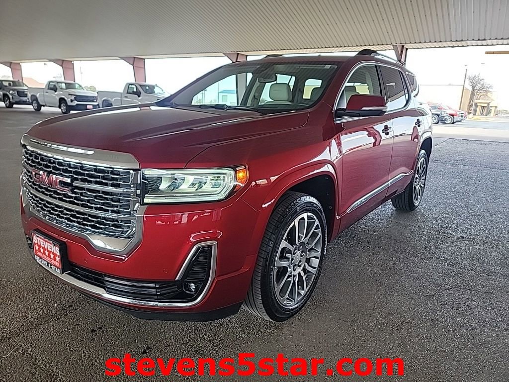 Used 2023 GMC Acadia Denali image 3