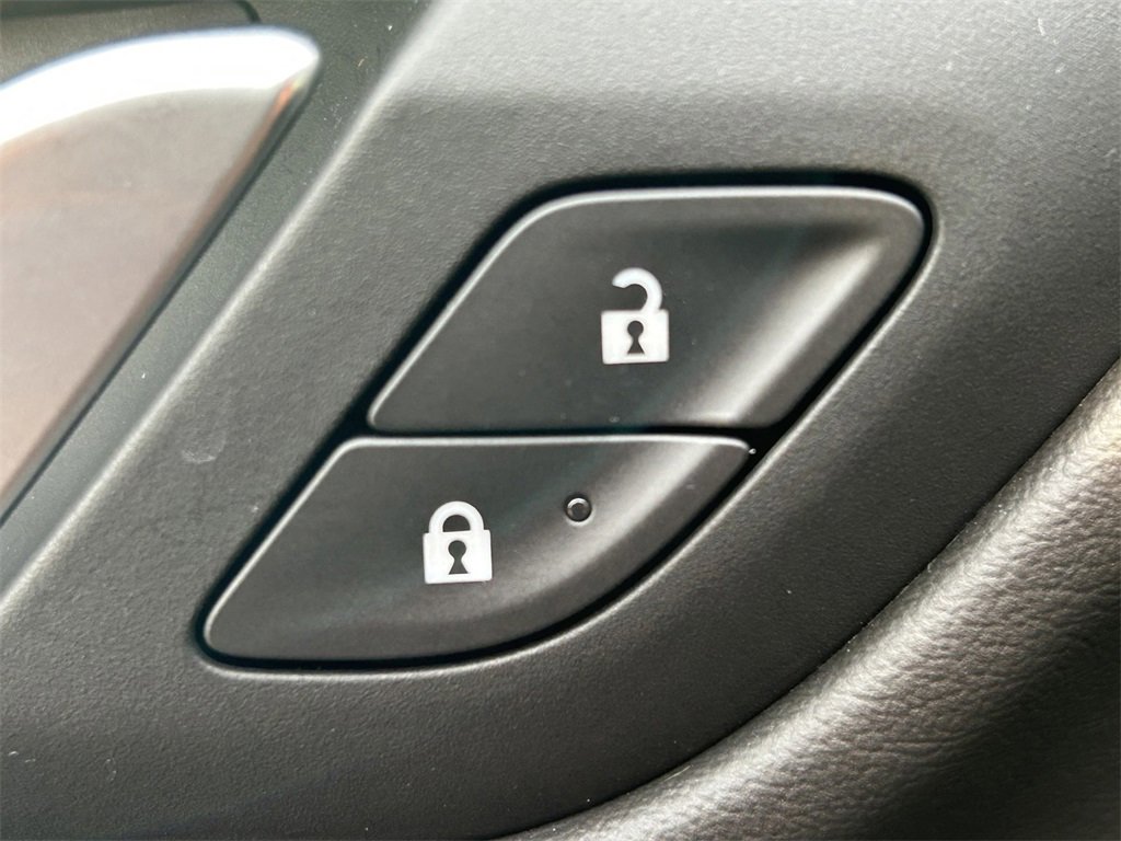 Used 2022 GMC Yukon Denali image 28