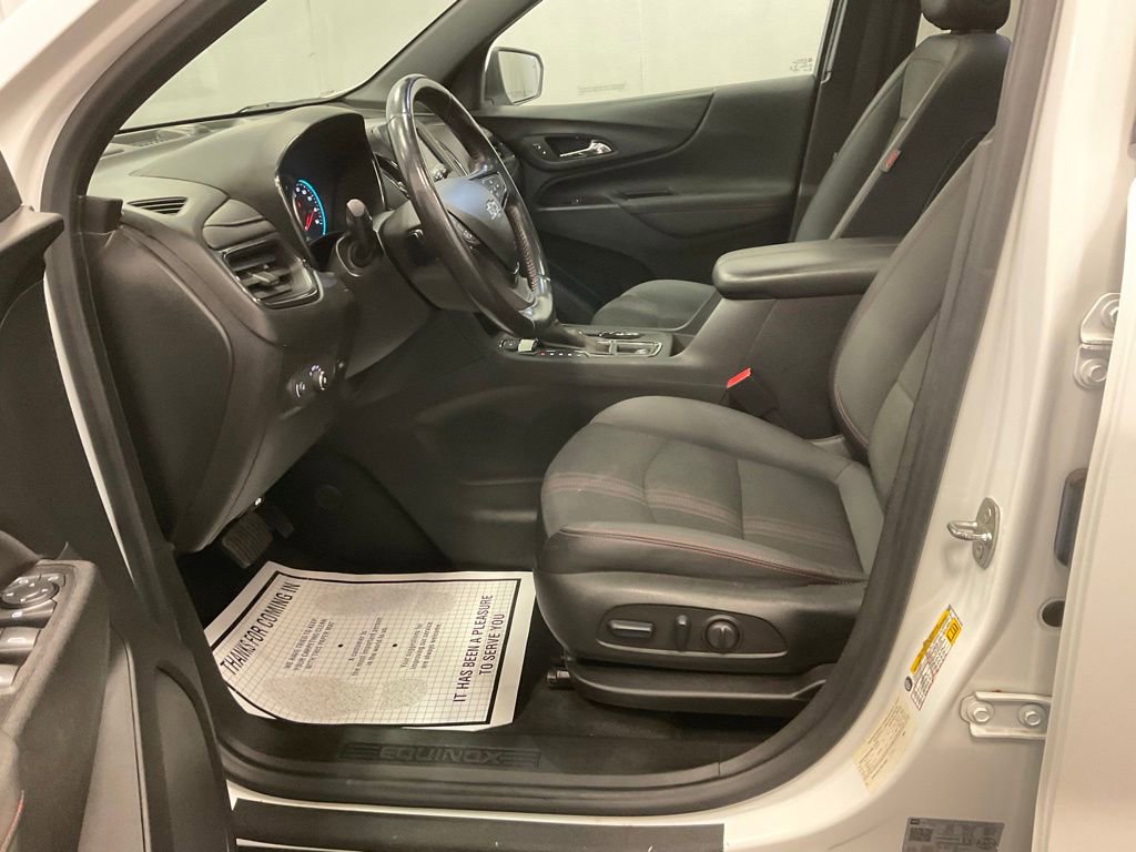 Used 2022 Chevrolet Equinox RS AWD/4WD image 4