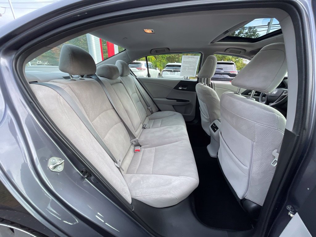 Used 2015 Honda Accord EX image 22
